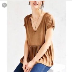 Kimchi Blue Faux Suede blouse size small!